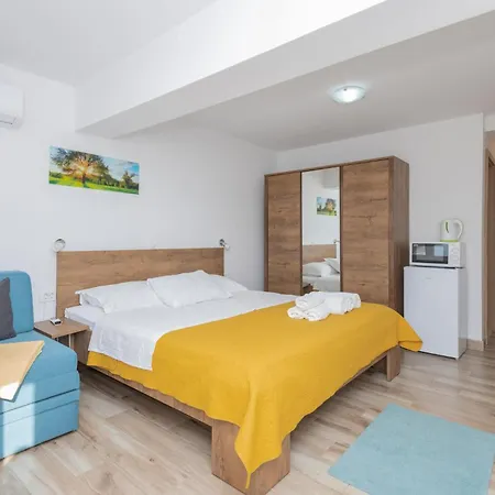 شقة Stunning Apartment In Rogotin With Wifi Rogotin